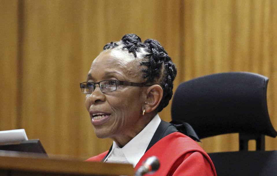 Il giudice Thokozile Masipa pronuncia la sentenza di condanna a cinque anni di carcere per Oscar Pistorius (Reuters)
